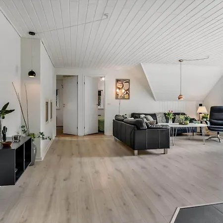 Bv271-blavand-soren-lassens-vaenge-21 * Blavand